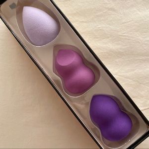 ❌SOLD❌ Nanette Lepore Makeup Blenders
